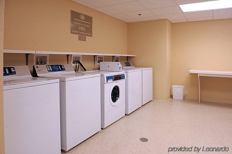Candlewood Suites Hazleton By Ihg Удобства фото